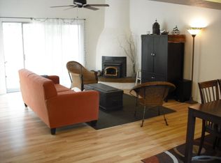 1016 Nakomis Dr NE APT 3, Albuquerque, NM 87112