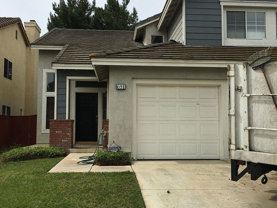 1st image of 691 Avondale Dr