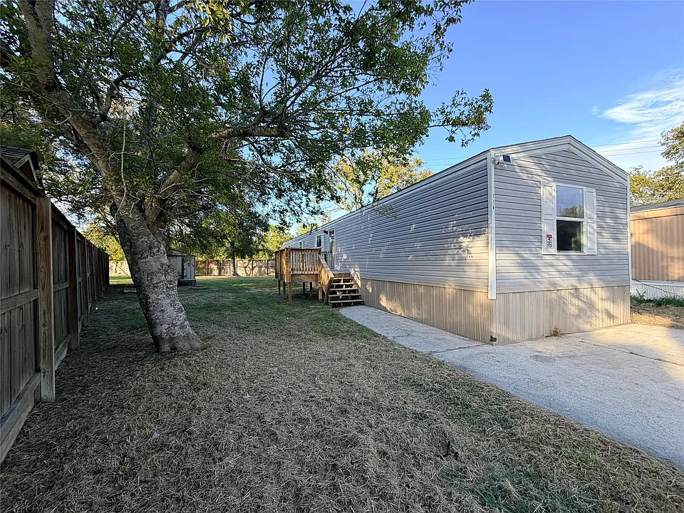 114 Bluebill Bay