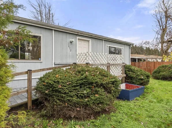 1672 Pritchett Pl, Cottage Grove, OR 97424