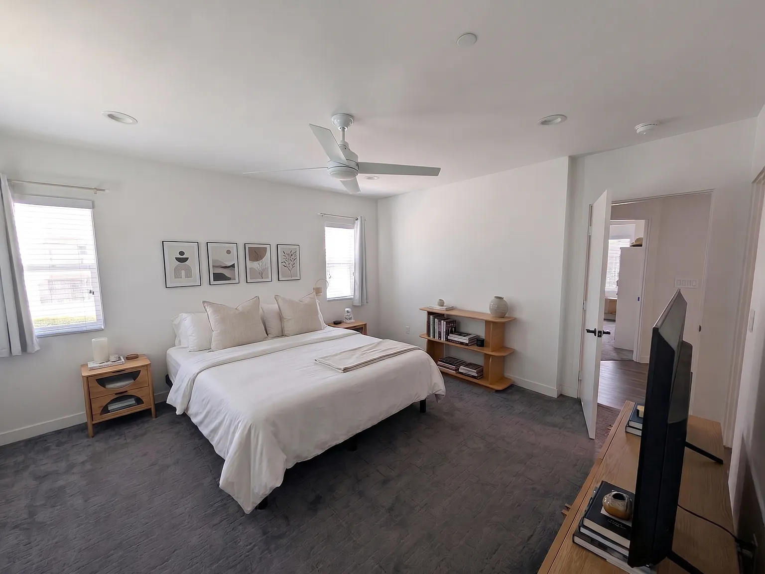 1804 Termino Ave — Photo 4