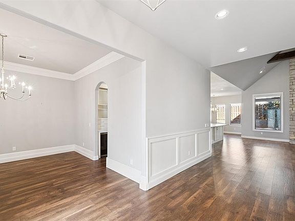 5th image of 4624 Roundup Rd