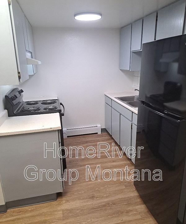 1st image of 707 SW Higgins Ave #219