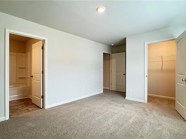56 Thompson Ridge Ln — Photo 37