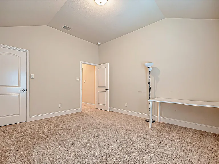 12604 Floral Park Ln — Photo 26