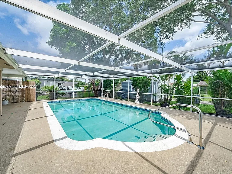 4205 McKinley St — Photo 25