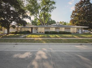 2910 Elizabeth St, Wayne, MI 48184