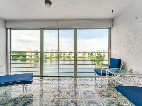 141 SE 3rd Ave APT 506, Dania, FL 33004