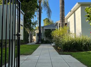 13525 Huston St, Sherman Oaks, CA 91423