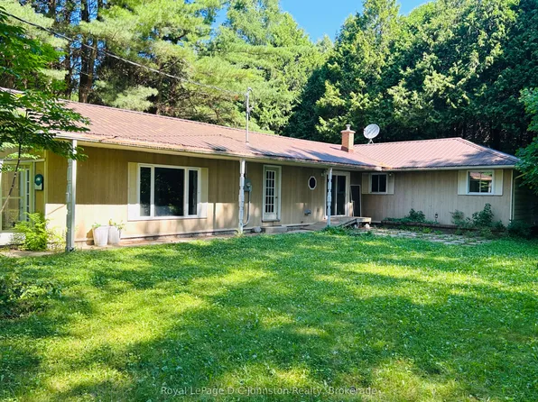 300 Carlisle St, Saugeen Shores, ON N0H 2L0