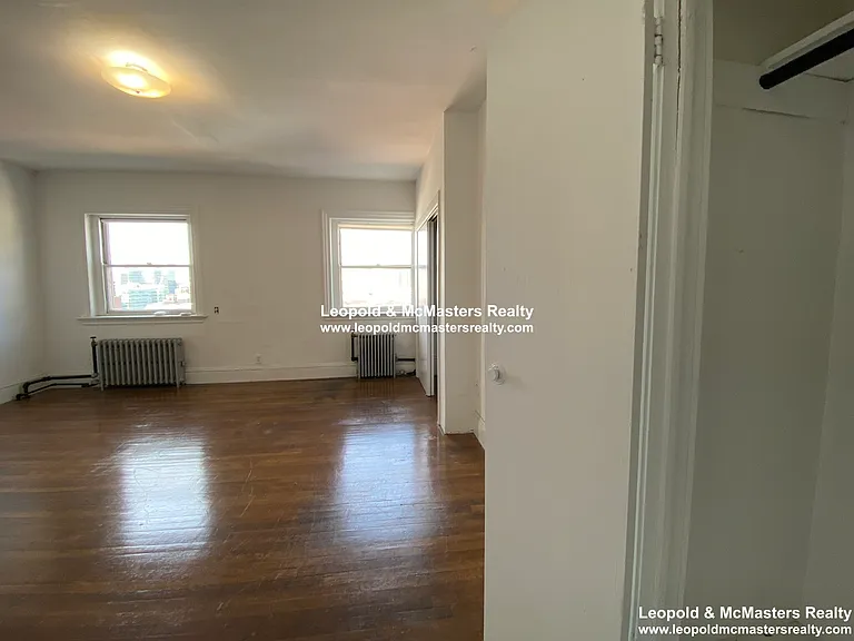 24 Mt. Vernon St apartment — Photo 26