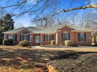 165 Berrys Pond Dr, Duncan, SC 29334