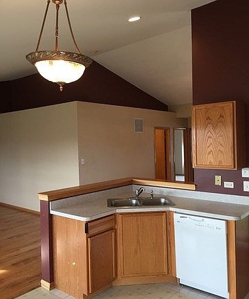 5th image of 18426 Millennium Dr