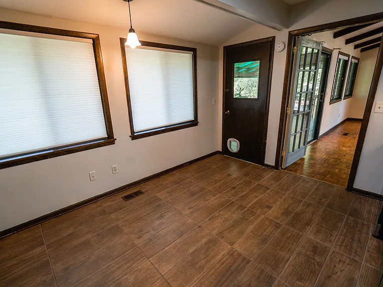 3322 Robinhood Rd — Photo 15