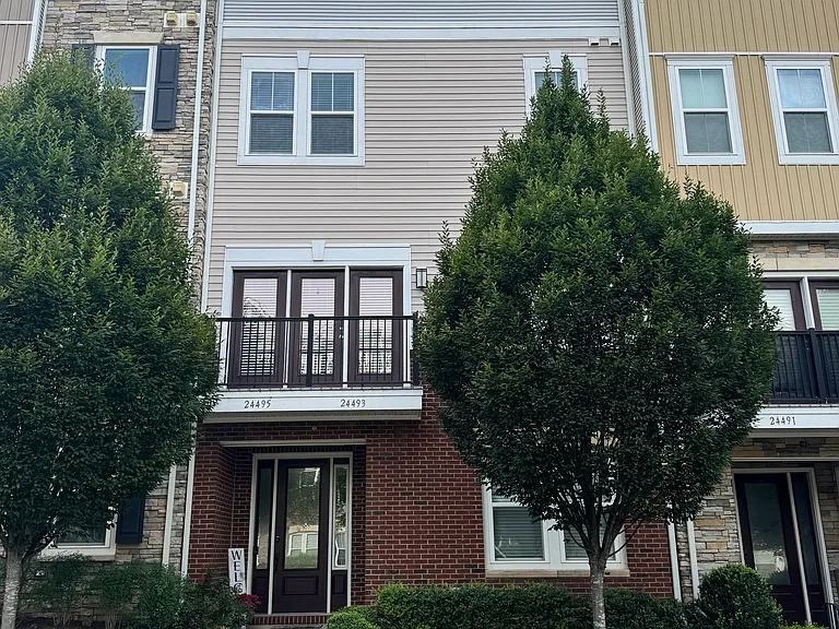 24493 Amherst Forest Ter