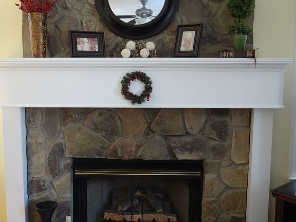 Beautiful stone gas log FP