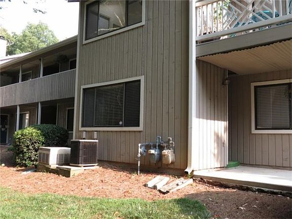 2nd image of 5907 Woodmont Blvd