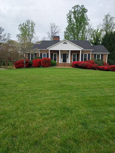 218 Fairway Dr Photo 1