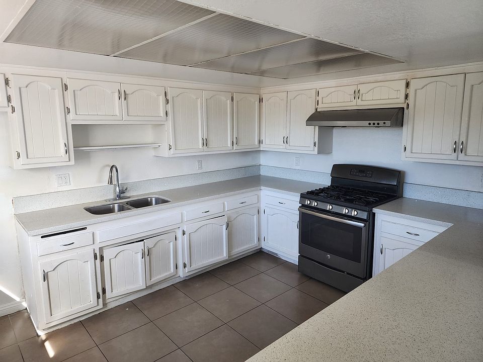 1st image of 4122 Floral Dr #4122