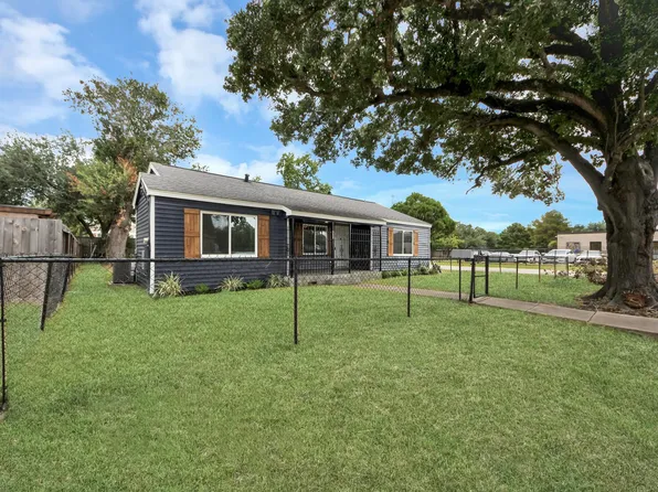 5651 McCormick St, Houston, TX 77023