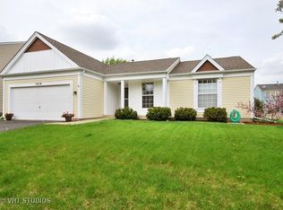 1858 Mission Hills Dr, Elgin, IL 60123