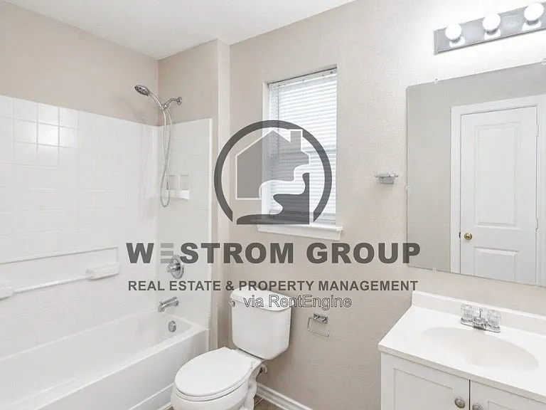 7120 Planters Row Dr — Photo 18