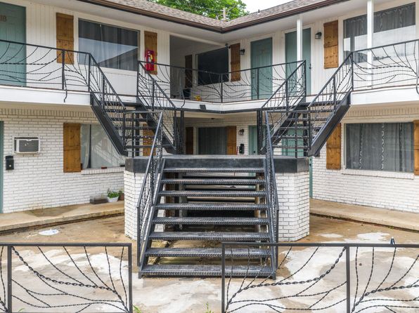 3605 Barry Ave #8