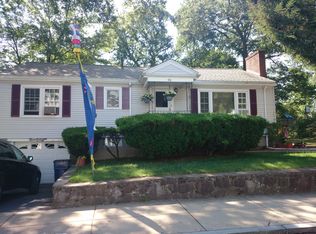 98 Searle Rd, West Roxbury, MA 02132