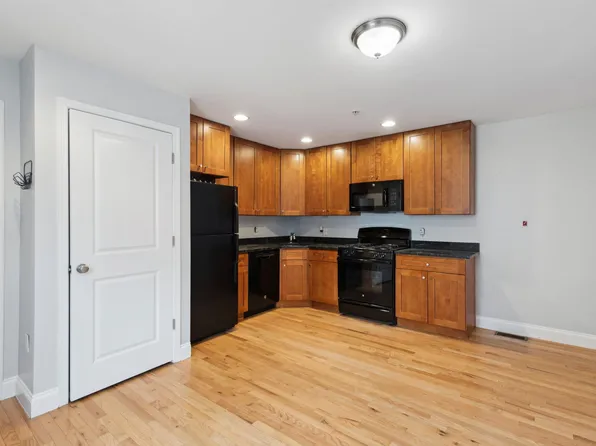 1856 N 17th St #1R, Philadelphia, PA 19121
