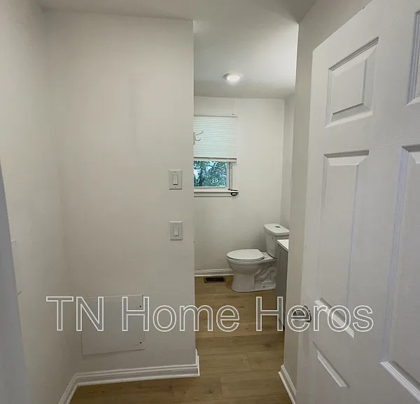 610 Demoss St — Photo 5