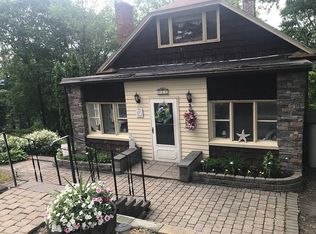 31 Seneca St, Troy, NY 12180