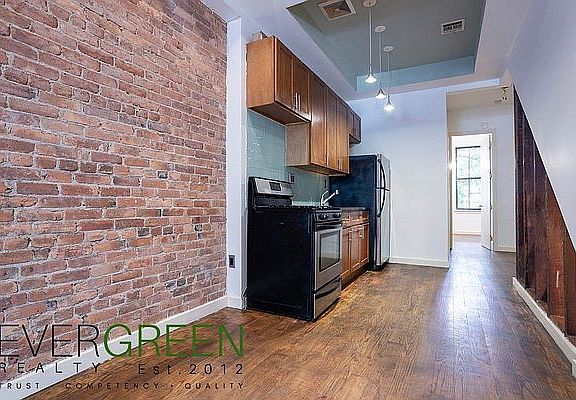 2nd image of 743 Park Ave APT 1R