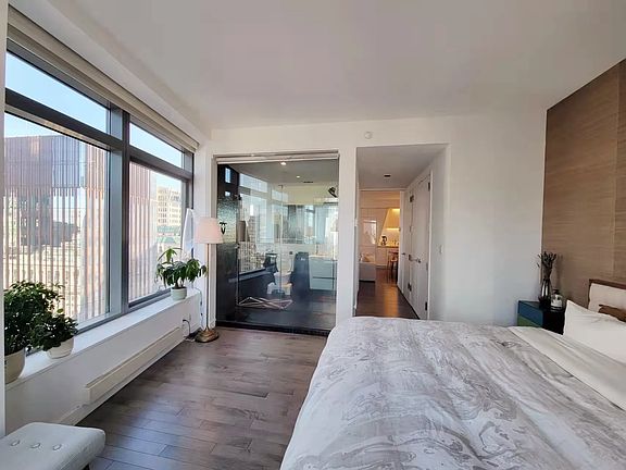 5th image of 123 Washington St APT 35F