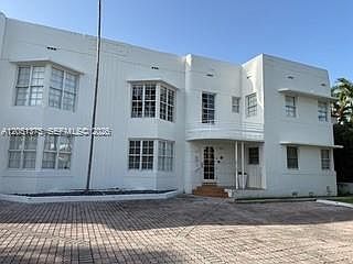 Building Photo 3