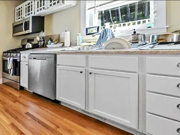 170 High St #2, Lee, MA 01238