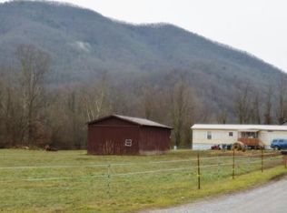 114 Marlow Ln, Hampton, TN 37658