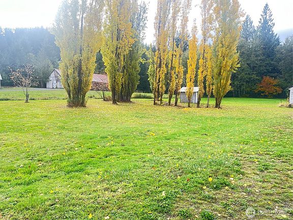 5th image of 688 Big Hanaford Road