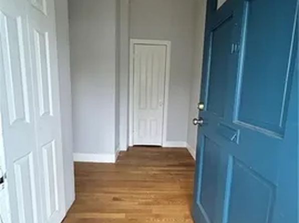 10 Broad St FLOOR 1
