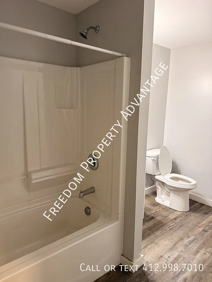 224 N Main St U2 - Butler — Photo 2