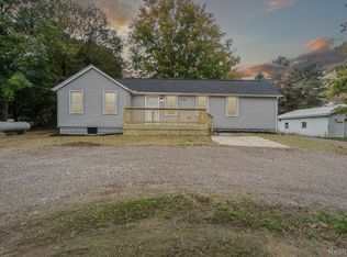 7208 E Frances Rd, Mount Morris, MI 48458