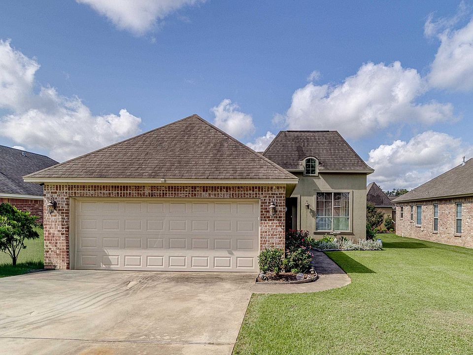 1st image of 111 Hedge Hill Dr