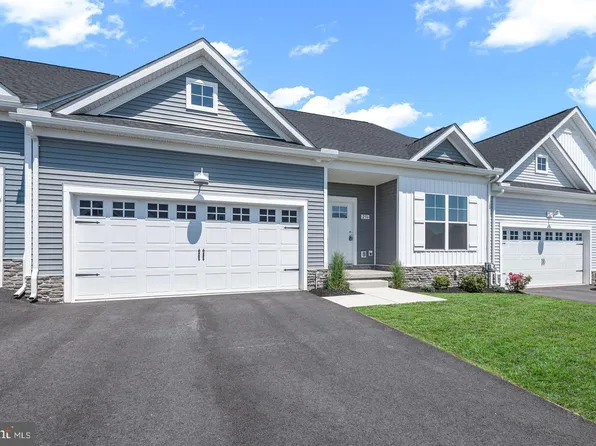 105 Bailey Dr, Hanover, PA 17331
