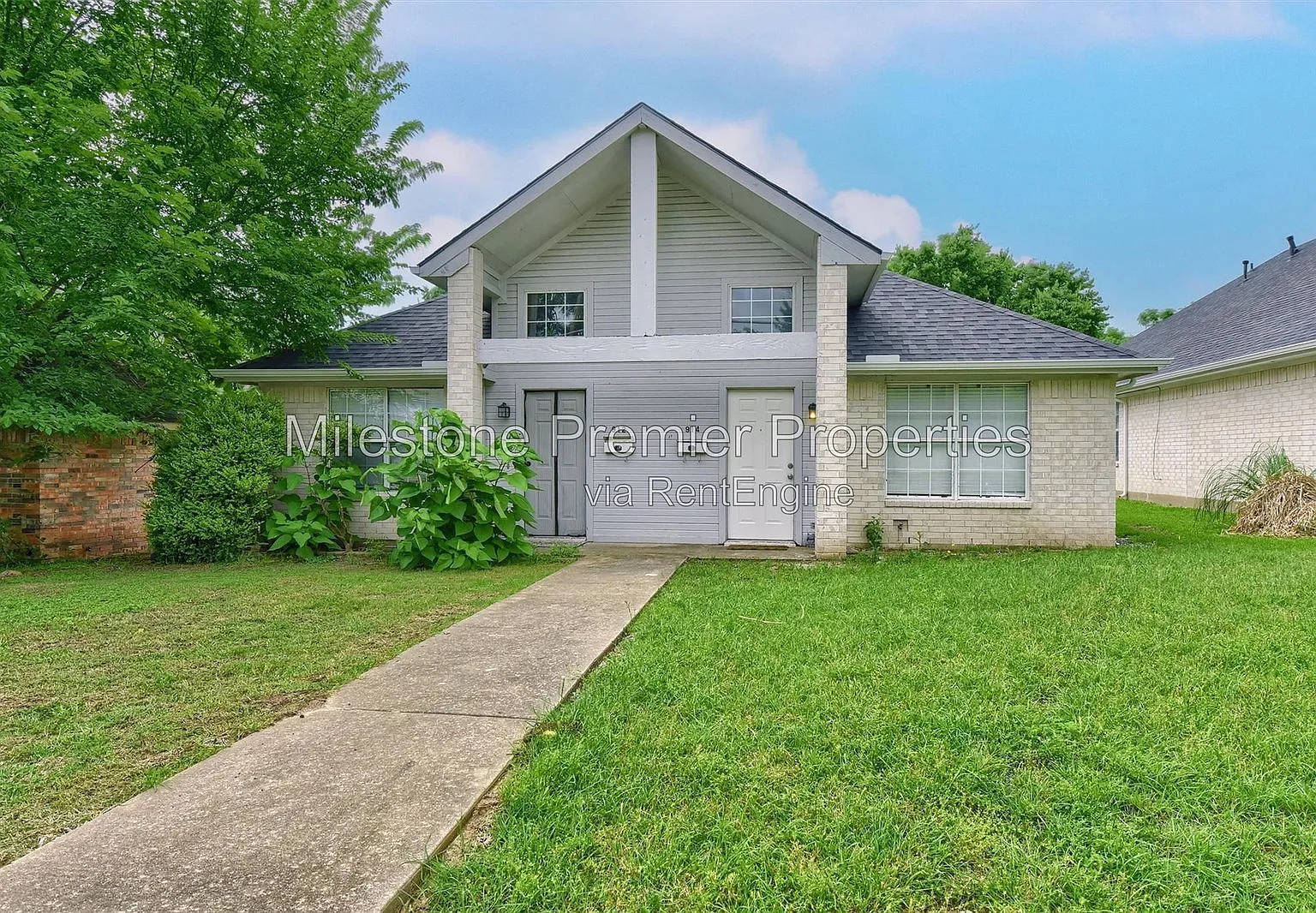 3 bed, 2.0 bath, 1178 sqft, $1,315 — Photo 1