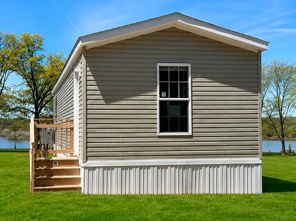 277 Lakeside Dr Lot 22, Delton, MI 49046