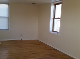 702 4th Ave #2, Elizabeth, NJ 07202