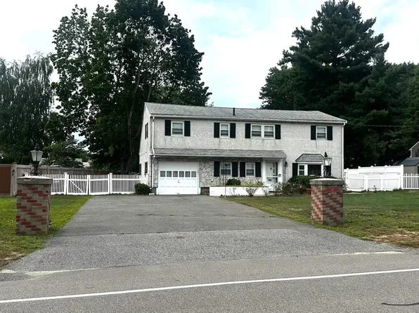 37 Rustcraft Rd, Dedham, MA 02026