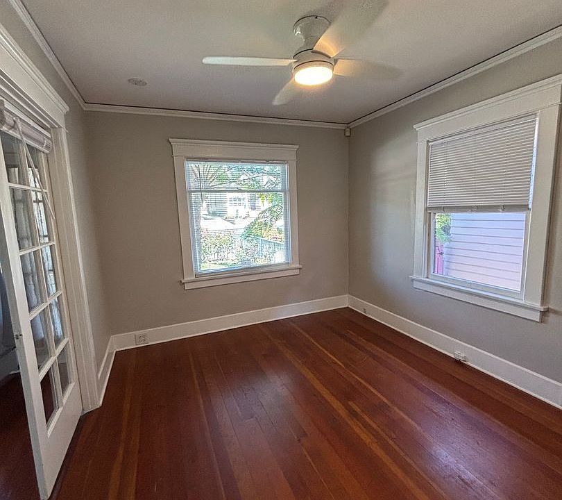2nd image of 844 E Main St