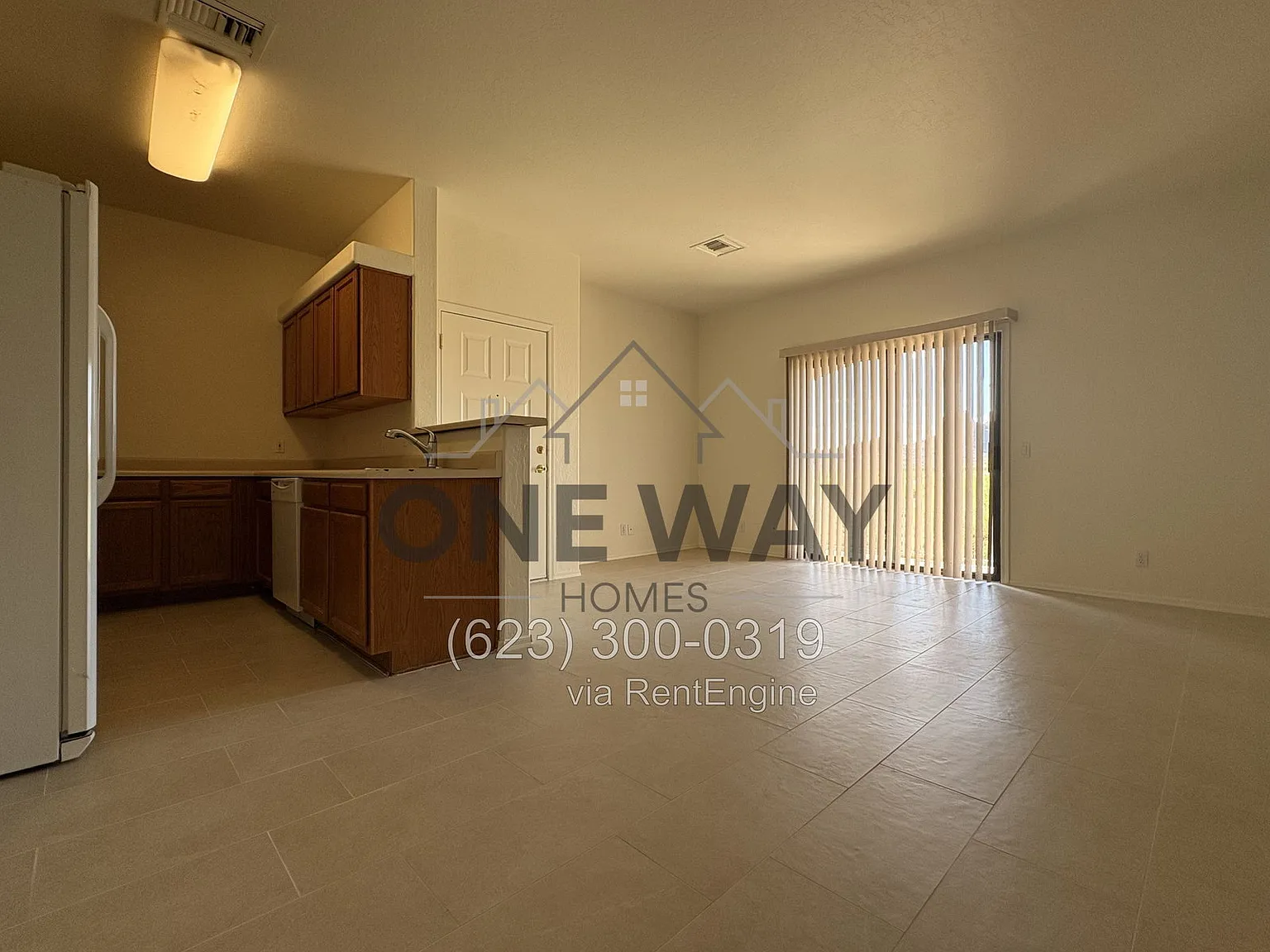 2 bed, 2.0 bath, 900 sqft, $1,295 — Photo 2