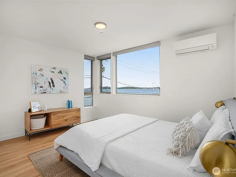 1706B Alki Ave SW — Photo 12