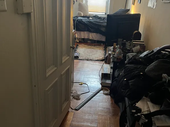 1821 Spring Garden St #2F, Philadelphia, PA 19130